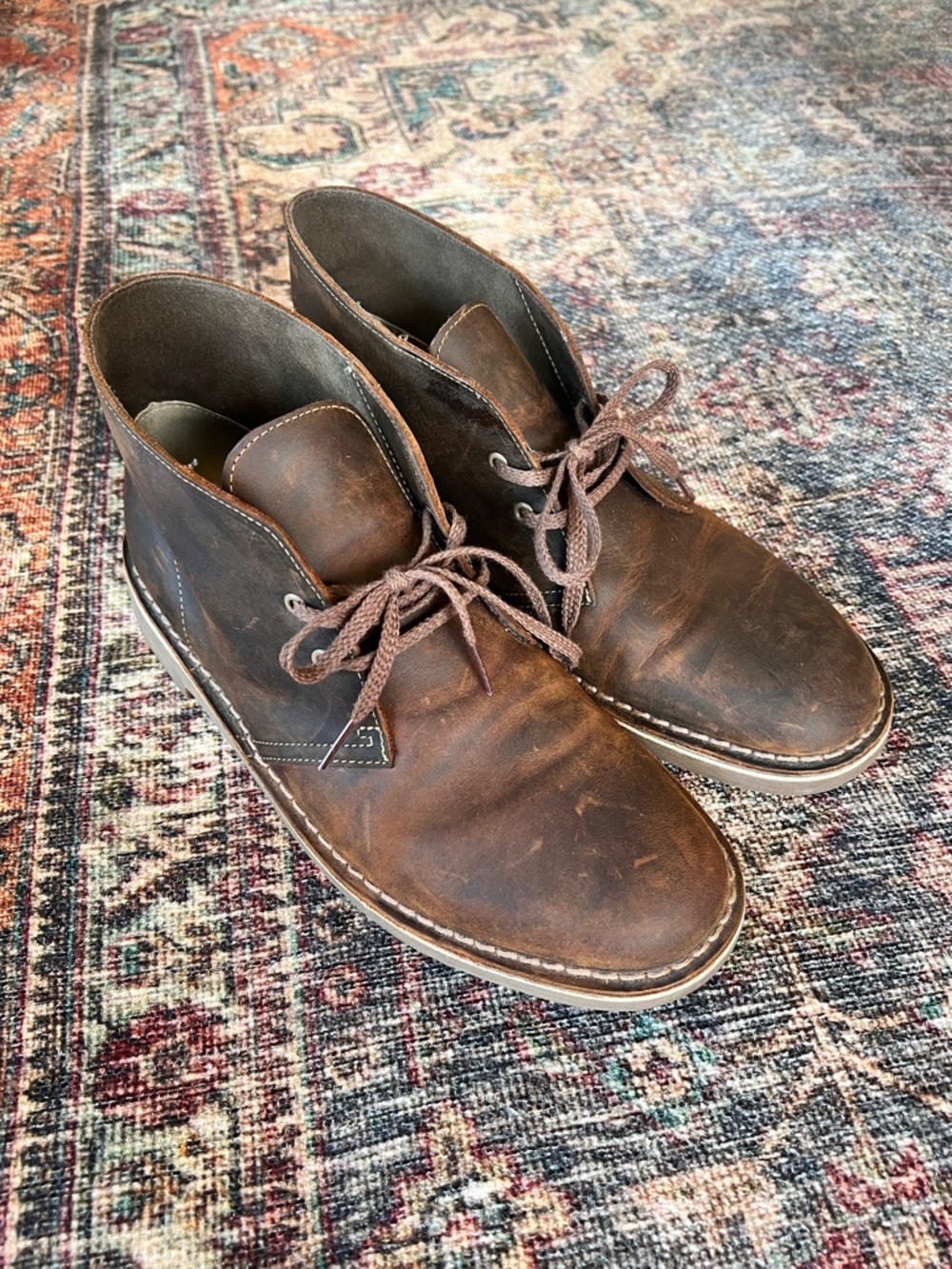 Clarks Men's Brown Leather Chukka Boots - Lace-Up Casual